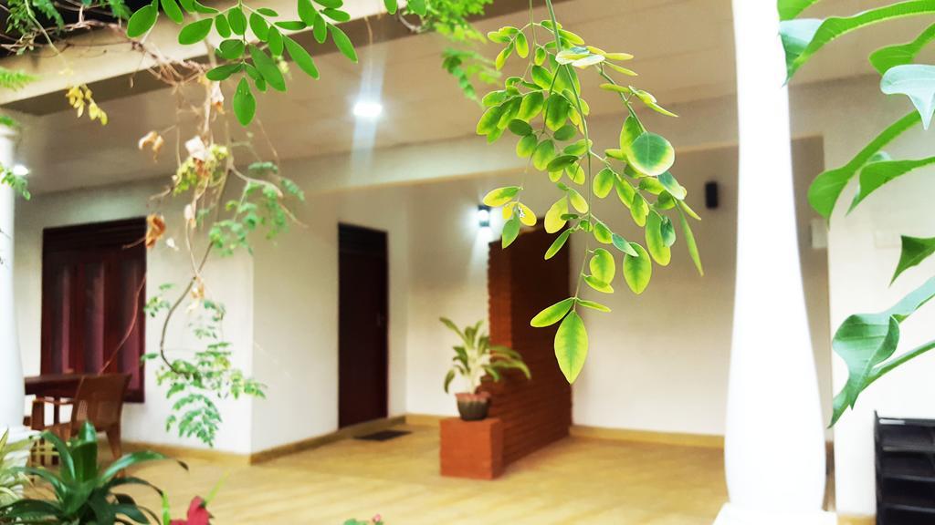 Kassapa Home Stay Сигирия Екстериор снимка